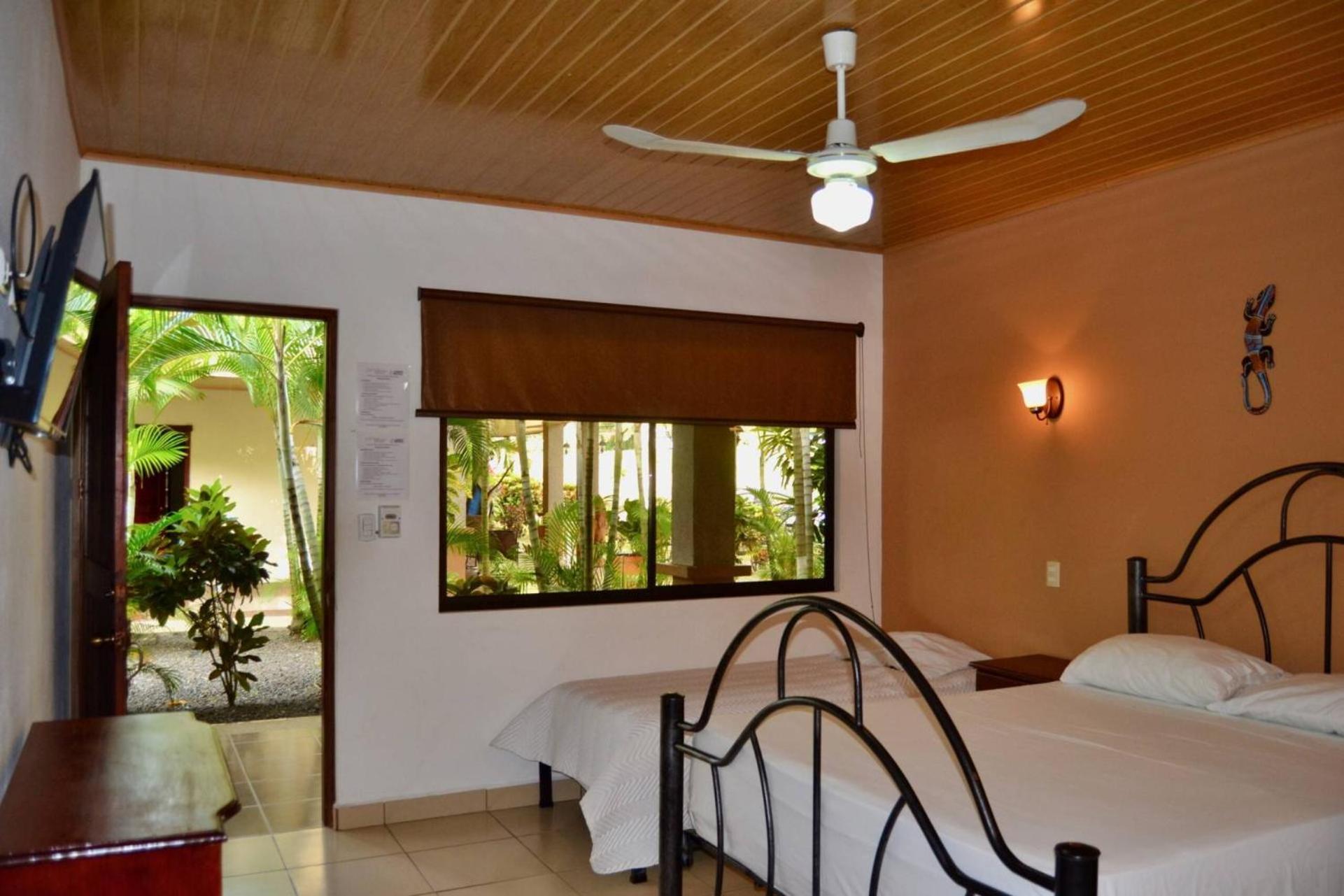 Hotel D'Lucia - Quebrada Ganado, Jaco, Costa Rica Exteriör bild